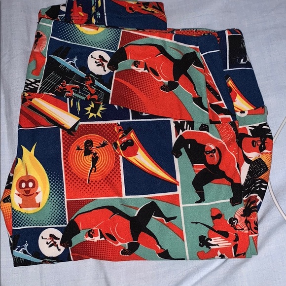 LULAROE leggings with incredible characters - Picture 1 of 3